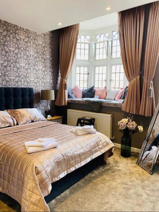 The Most Central Apartment In Canterbury Stunning Interiors, Fully Equipped, City Views And Free Wifi! Εξωτερικό φωτογραφία
