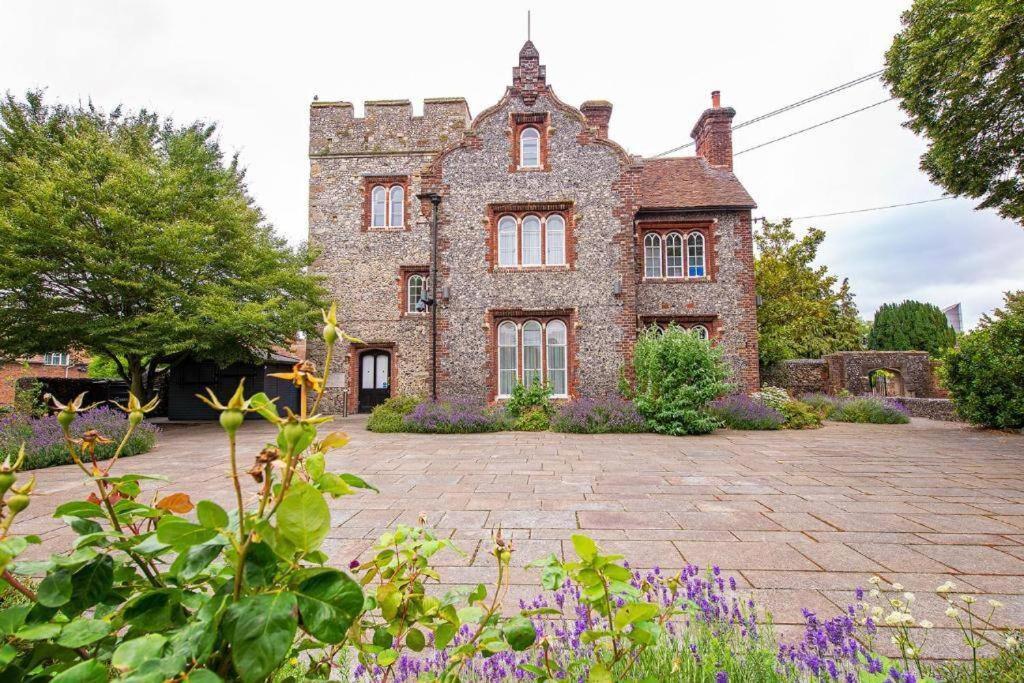 The Most Central Apartment In Canterbury Stunning Interiors, Fully Equipped, City Views And Free Wifi! Εξωτερικό φωτογραφία
