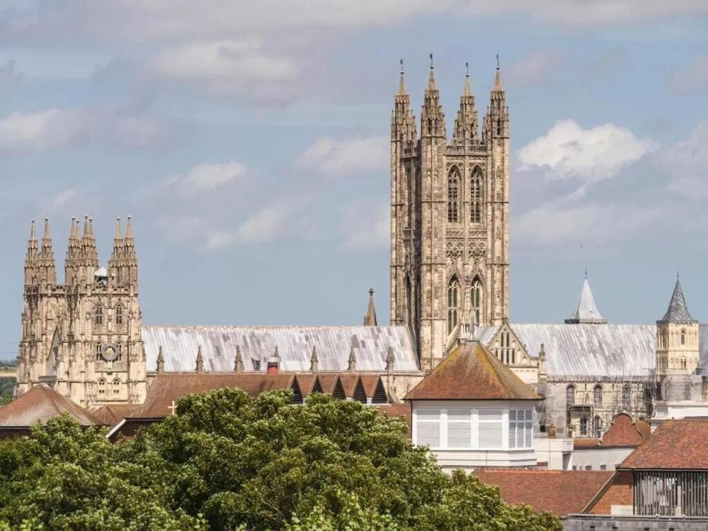 The Most Central Apartment In Canterbury Stunning Interiors, Fully Equipped, City Views And Free Wifi! Εξωτερικό φωτογραφία